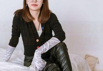 BoBoSocks袜啵啵 – 芝士图库大起底：油亮肉丝花絮版的另类魅力