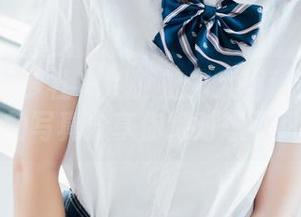 BoLoli菠萝社 – 制服魅力大揭秘！柳侑绮的写真分享你绝对想不到