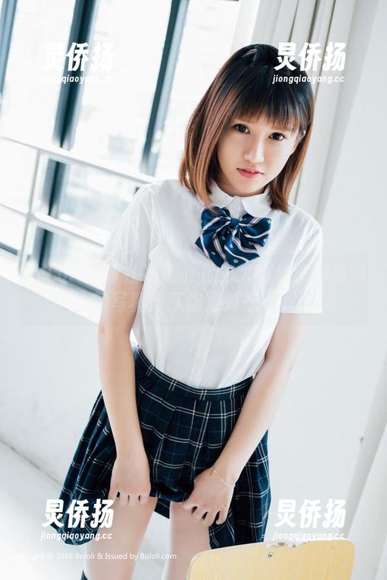 BoLoli菠萝社 - 制服魅力大揭秘！柳侑绮的写真分享你绝对想不到