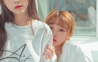 BoLoli菠萝社 – 什么是私房美图？看到猫九酱Sakura穿棉袜就懂了！