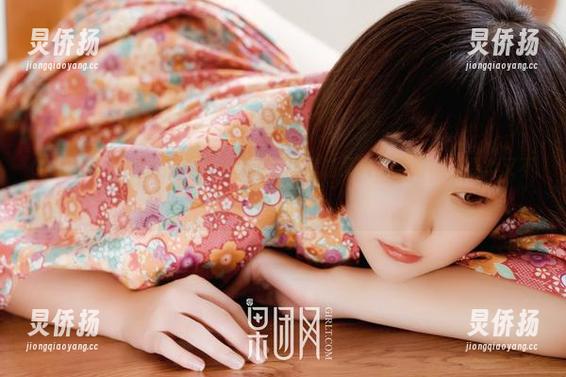 GIRLT果团网-little贝壳喵 GIRLT果团网 - 赶紧看!little贝壳喵最新吊带写真,温柔又不失张扬!