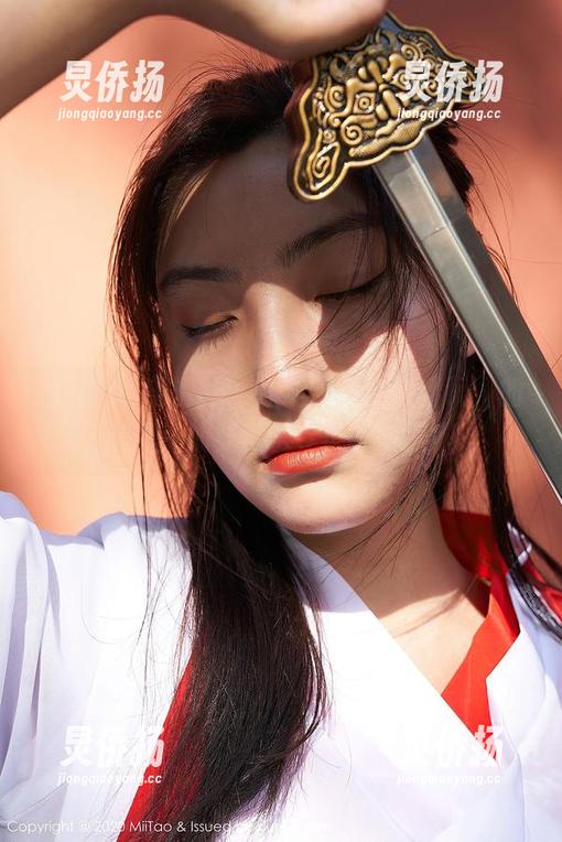 MiiTao蜜桃社-琉璃lily MiiTao蜜桃社 - 在线高清:琉璃lily的美腿—如此诱人,谁能抗拒?