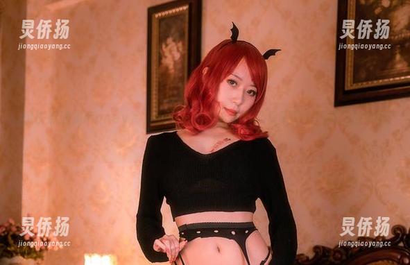 Money冷冷 想快点遇见Money冷冷的衬衫裙?这组写真集原图来拯救你的审美危机!