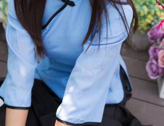 UGirls尤果网 – 萌琪琪的御姐作品：光影下的微妙呼吸