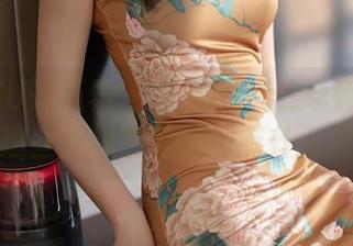 XIAOYU语画界 – 下载Cris_卓娅祺才知道：这些丝袜的背后…有什么故事？