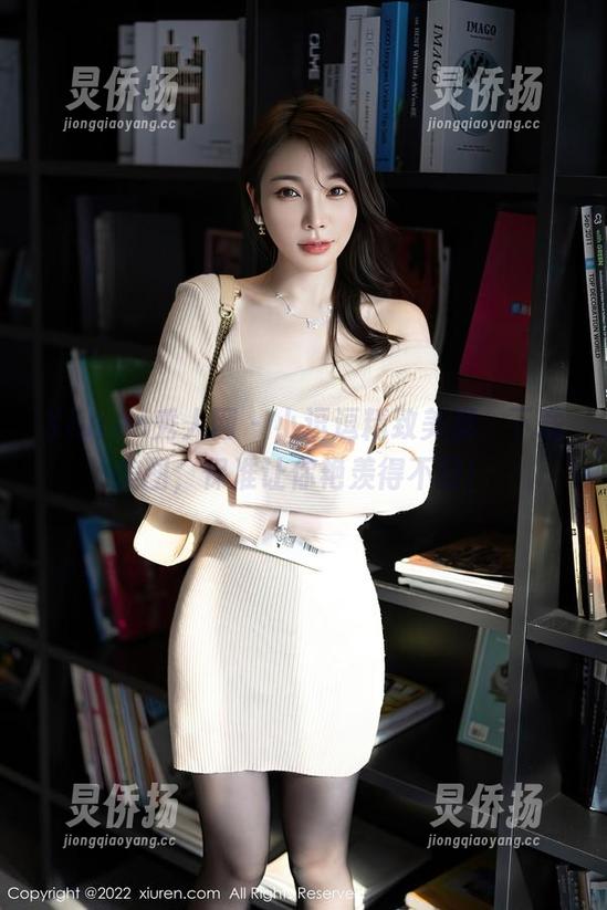 Xiuren秀人网-小逗逗 Xiuren秀人网 - 小逗逗精致美脚,下载美图,保准让你艳羡得不行!