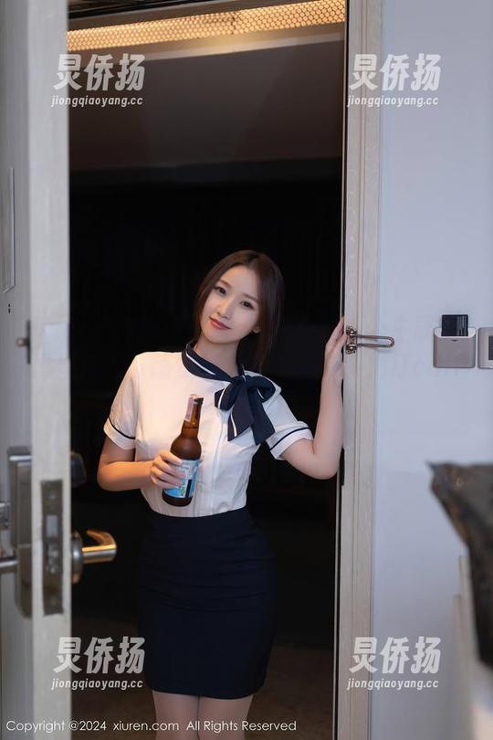 Xiuren秀人网-心妍小公主 Xiuren秀人网 - 最新!心妍小公主展示黑丝魅力,感觉整个世界都在为她打call呢!