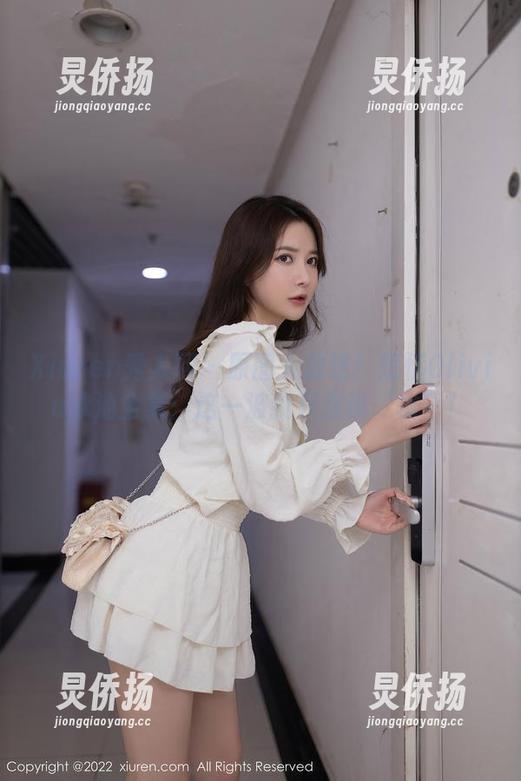 Xiuren秀人网 - 原图大放送！楚恬Olivia泳池全集：这一波我只想说‘水’！