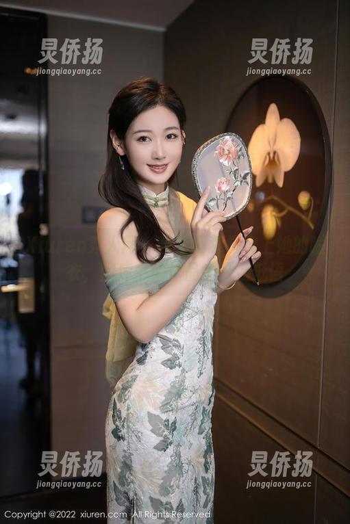 Xiuren秀人网-赤间菀枫 Xiuren秀人网 - 当赤间菀枫穿上她的睡衣,图库中的作品也开始低语