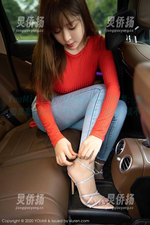 YouMi尤蜜荟-Angela小热巴 YouMi尤蜜荟 - Angela小热巴全集:她的皮衣比我的工作日还炫酷,谁还敢说不够热?