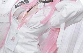 当情人节睡裙遇见asagiriai(爱ちゃん)，这简直是写真美图中的完美邂逅，每一帧都是心动。