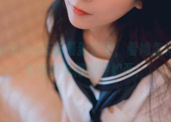 解锁usejan蓝蓝最新套图，看她怎样把白衣竞泳玩得如诗如画！