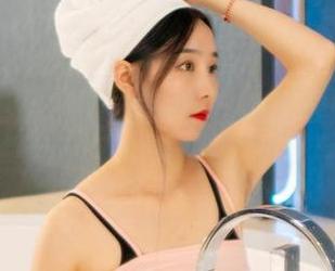 丽柜 – 潼潼全集大揭秘：奶牛写真里的那些不为人知的细腻瞬间！