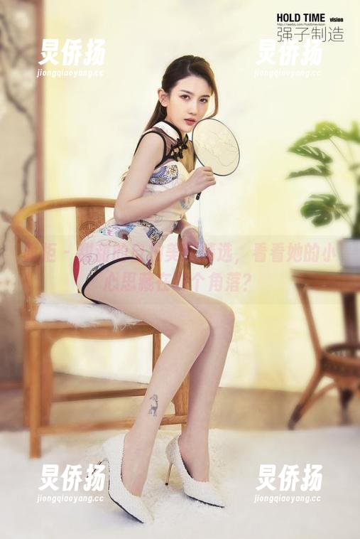 丽柜-甜甜 丽柜 - 甜甜的自拍美图精选,看看她的小心思藏在哪个角落?