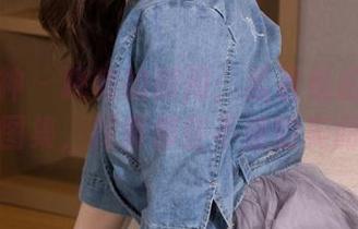 克拉女神 – 跳舞的瞬间：孟君私拍体操服图集，探索那些不速的美丽