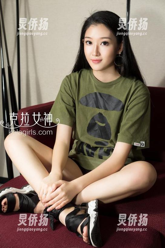 克拉女神-汤怡 克拉女神 - 汤怡厨娘:更新的新图片让我忍不住酸了!不,是咽口水!