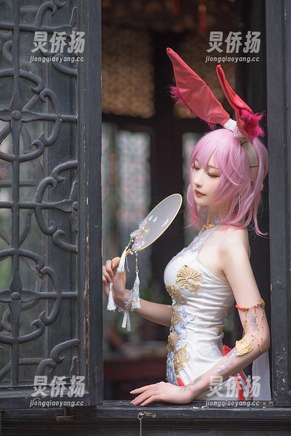 南宫体操服，原图背后究竟隐藏了多少秘密？图片中的氛围实在让人浮想联翩。