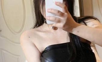 微密圈 – 可爱的肉巴的写真，肉感宝宝的温度，仿佛能听见心跳。