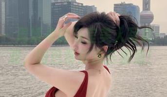 微密圈 – 周妍希的浴室美人写真：水光潋滟，图包帮你洗去疲惫！