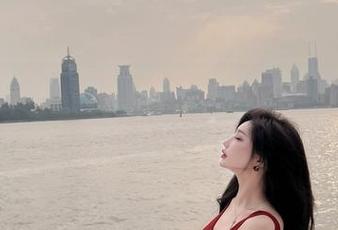 微密圈 – 黑丝钢琴老师的私房调调：周妍希的旋律梦境