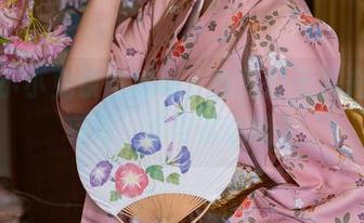 咬人小小兔亲自出马，格温的无圣光图包有毒，你敢试试吗？