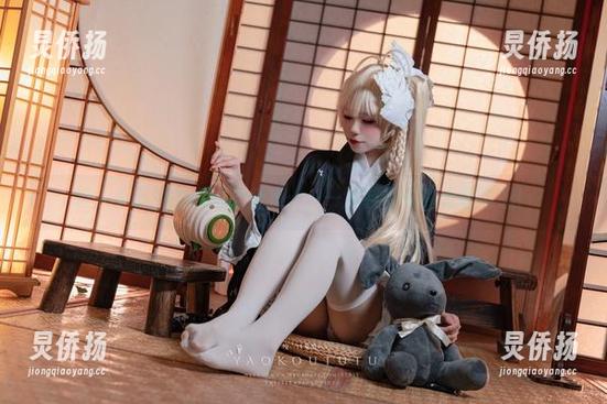 咬人小小兔 咬人小小兔的高跟鞋合集——一双鞋带来的无限遐想!