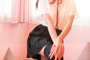 嗲囡囡 – K8傲娇萌萌的美腿：高清展现，你准备好在线欣赏了吗？