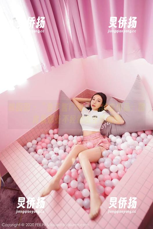 嗲囡囡 - “鱼子酱Fish”的泳衣作品：图库里那些不经意的性感瞬间