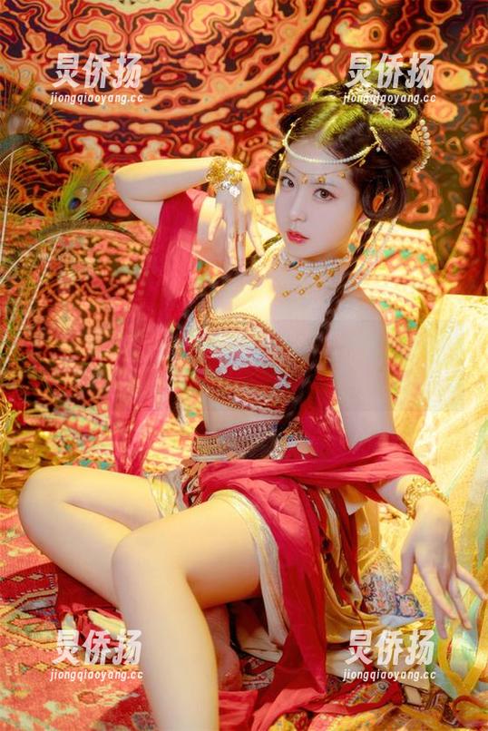 嗷呜虎虎 嗷呜虎虎最新图册:圣诞精灵教你如何把节日变得更魔幻!