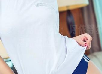 头条女神 – 隐秘的角落：阿依努尔瓦娅私房肉丝的梦幻浮现