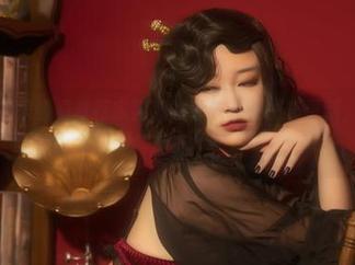 想开心吗？来看看奇行家狗崽的春节福利图集更新，绝不让你失望！