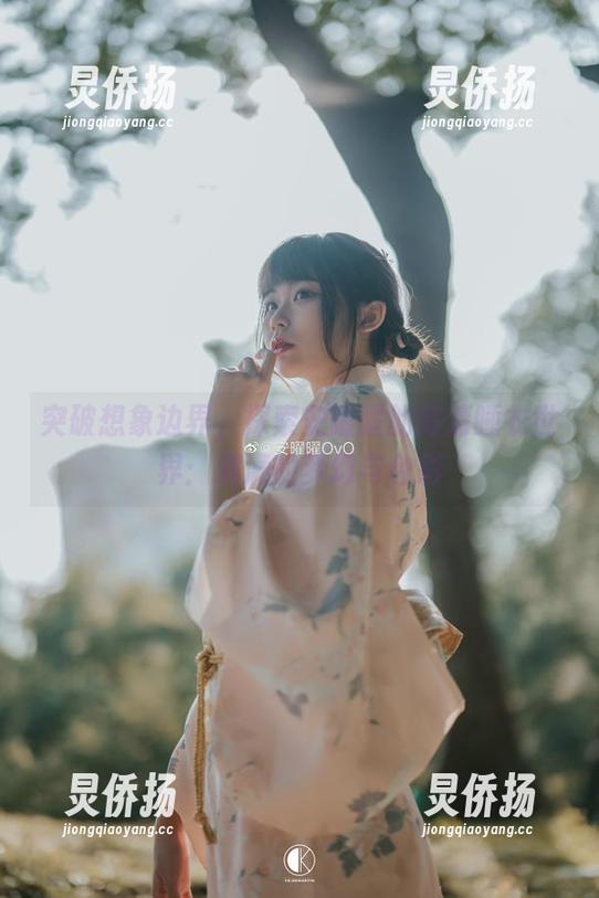 安曜曜 突破想象边界,探索安曜曜的高清睡衣世界:满满的梦幻与色彩