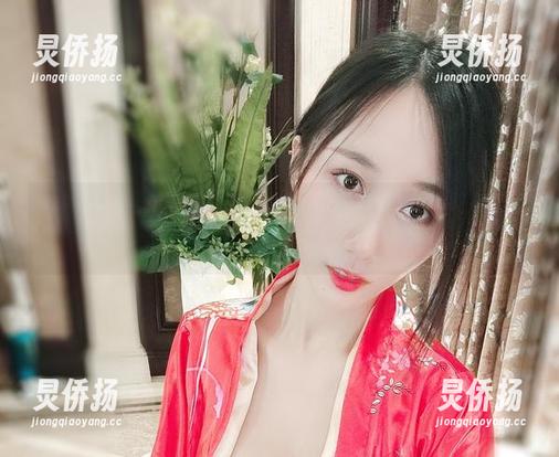 小玉吃果冻 微密圈 - 小玉吃果冻图集大揭秘:今日精选!腿真的是美得不可思议。