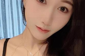 微密圈 – 小玉吃果冻黑渔网图包，分享折磨你眼球的绝美瞬间！