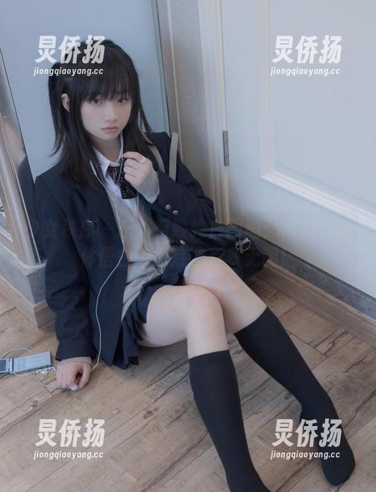 少女秩序-乐栀 少女秩序 - 乐栀召唤纯白图册:跟我一起体悟白色到底能有多无聊!