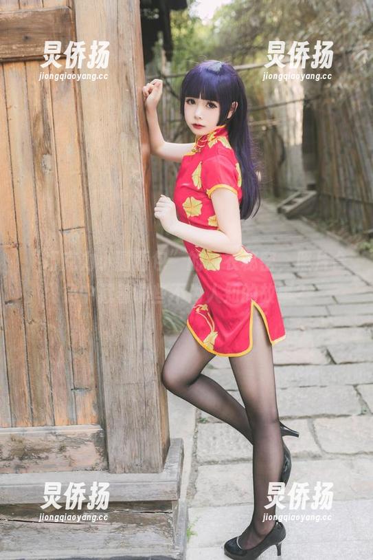 “巧克力小圆面包”的内衣秘密，照片合集中藏着哪些不为人知的故事？