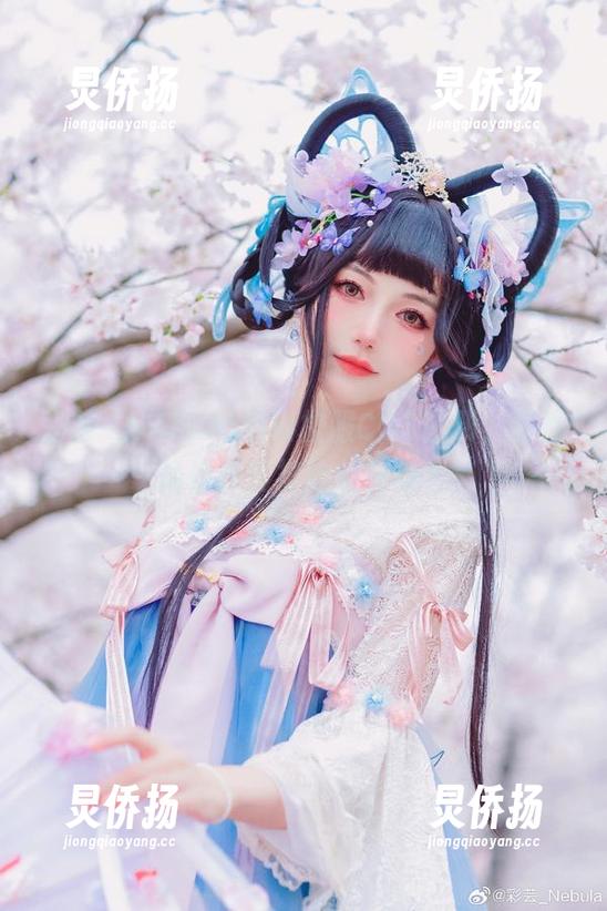 彩芸_Nebula 彩芸_Nebula解锁校服COS图册,青春的边界能被这样突破?