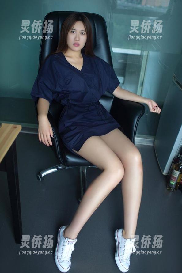 推女郎 - 翻开田芯娜的比基尼图包，原图隐秘曝光，真是眼前一亮！