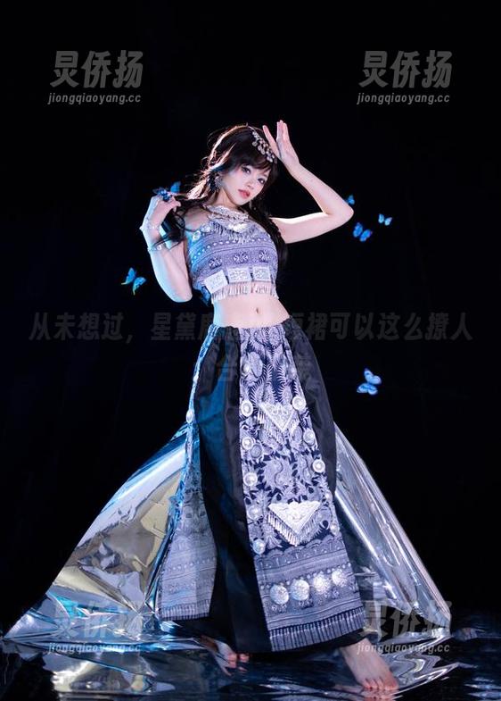 星黛鹿鹿i 从未想过,星黛鹿鹿i的短裙可以这么撩人:合集来袭