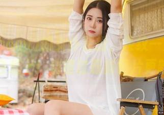 普美(bomi)的女仆装扮，条纹一开始你就会爱上！别错过最新图片更新！