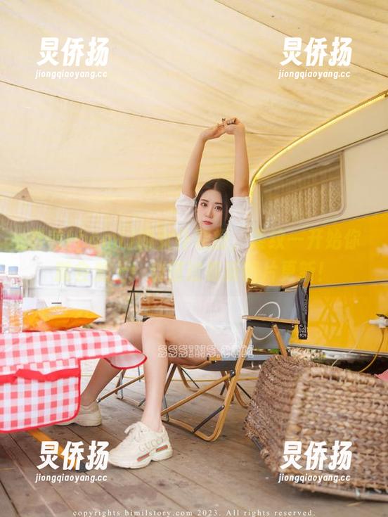 普美(bomi)的女仆装扮，条纹一开始你就会爱上！别错过最新图片更新！