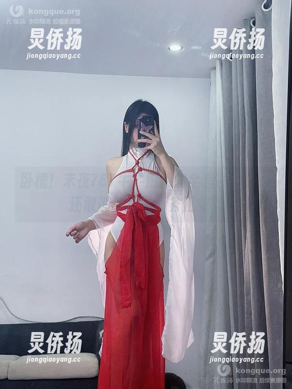 卧槽！末夜787牛牛厨娘的全套图包，谁还敢说我追星不务正业？