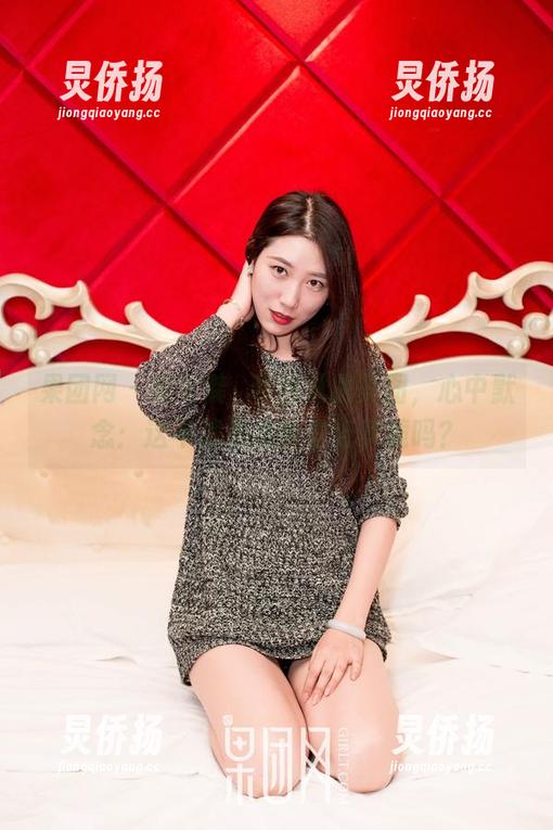 果团网-龚玥菲 果团网 - 看完龚玥菲的礼服美图,心中默念:这不就是我的壁纸梦境吗?