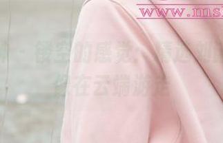 梦丝女神 – 镂空的感觉：精选刘诺作品，像在云端游走