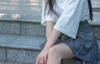 梦丝女神 – 网盘里的秘密：宁夏女王的换装合集，越看越想剁手！