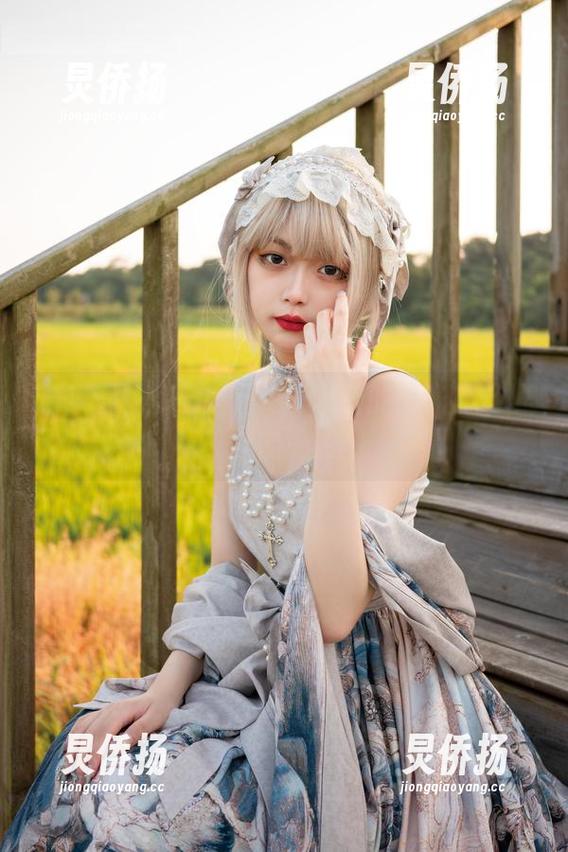 梨瑾瑾 梨瑾瑾的双马尾私拍,夏天的阳光都嫉妒她的光彩