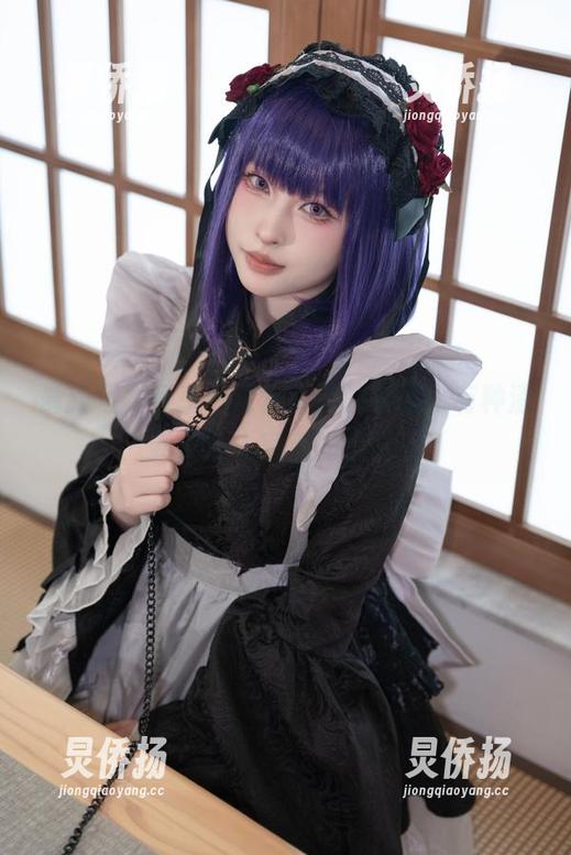 最新写真分享：清水由乃的校服，有种清新又让人害羞的感觉。