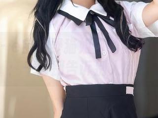 秀人网 – e宝小野猫姐姐的秘密写真分享：千万别告诉别人哦！