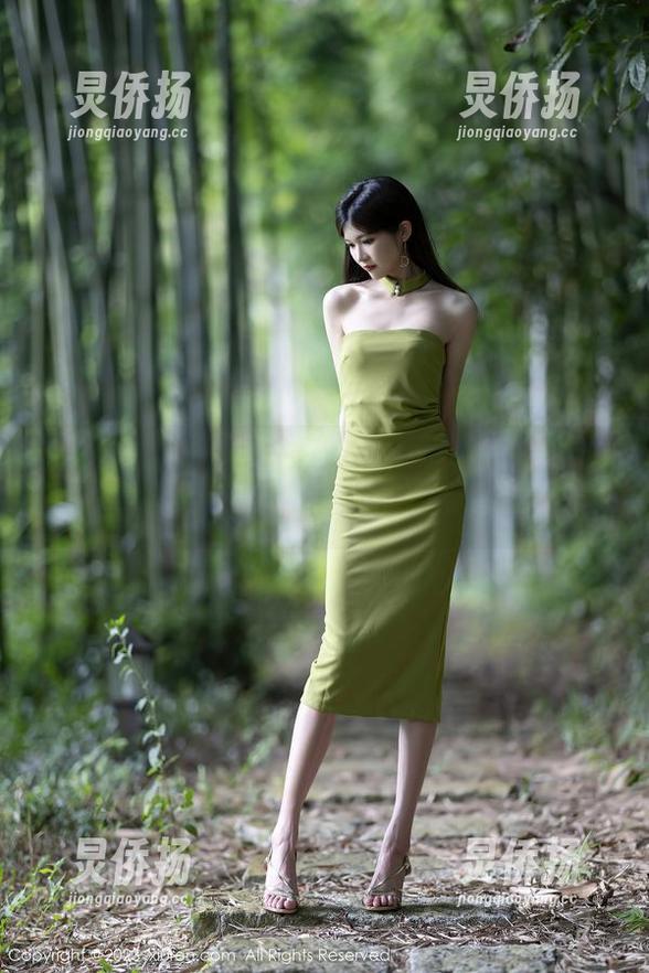 秀人网 - 水中仙子laura阿姣：泳装全集原图，让你眼前一亮！