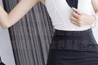 秀人网 – 最新美图！娜娜baby的套装有点故事，光影之间透出的那种……呃，微妙的感觉，不太容易形容。